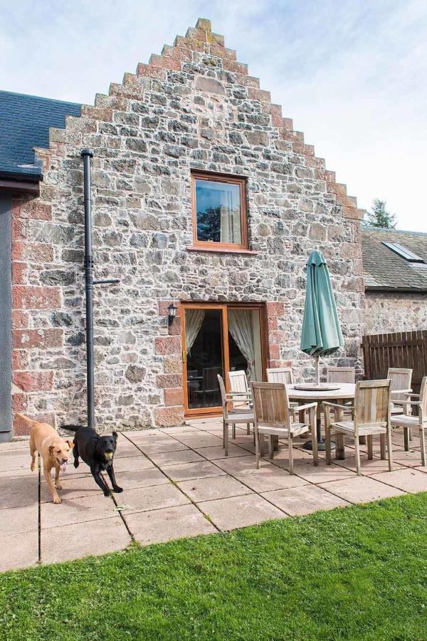 Willa The Granary With Hot Tub Near Perth Perthshire Forgandenny Zewnętrze zdjęcie