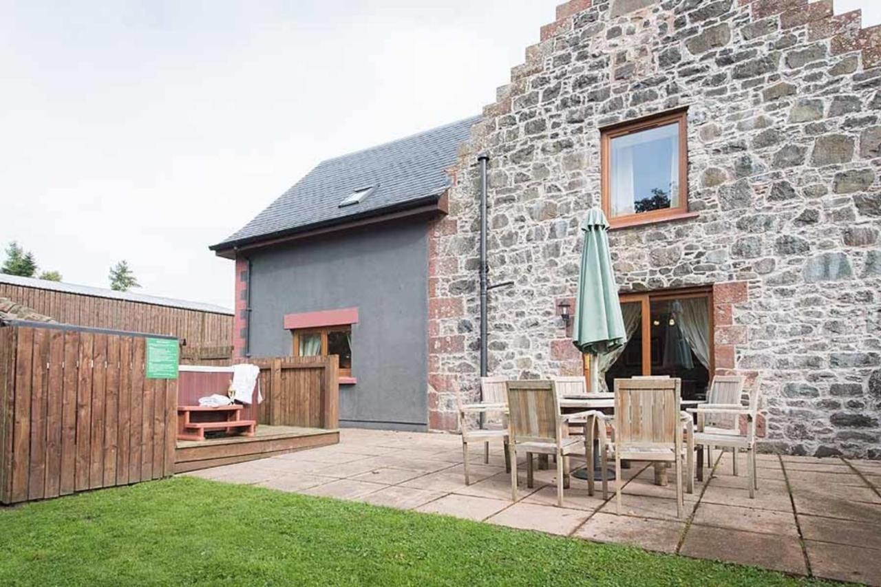 Willa The Granary With Hot Tub Near Perth Perthshire Forgandenny Zewnętrze zdjęcie